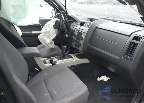 2010 Ford Escape Xlt из США, поврежденный, VIN 1FMCU9DG7AKD41569